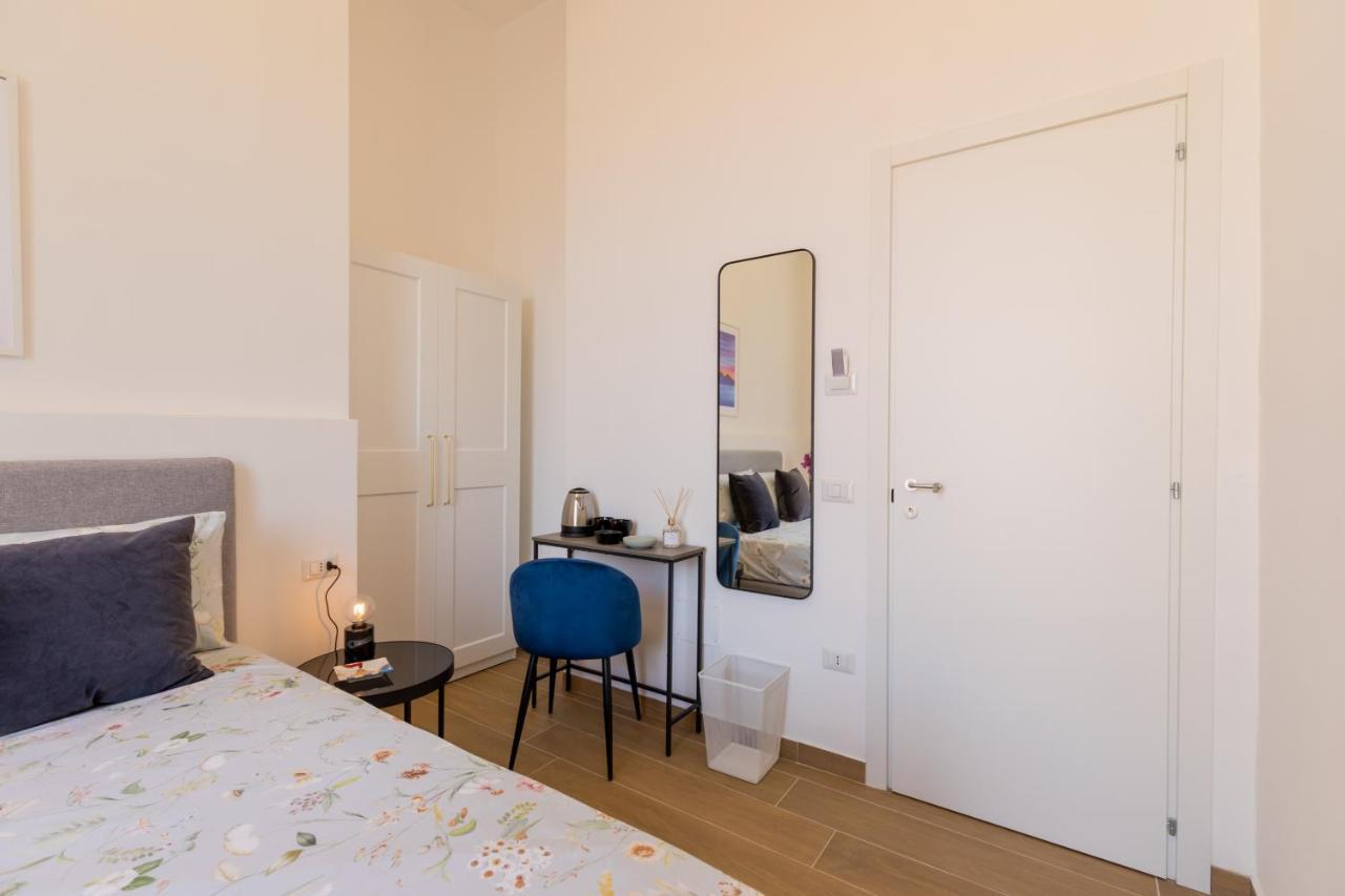 Blu Parthenope Suites Napoli Exterior foto