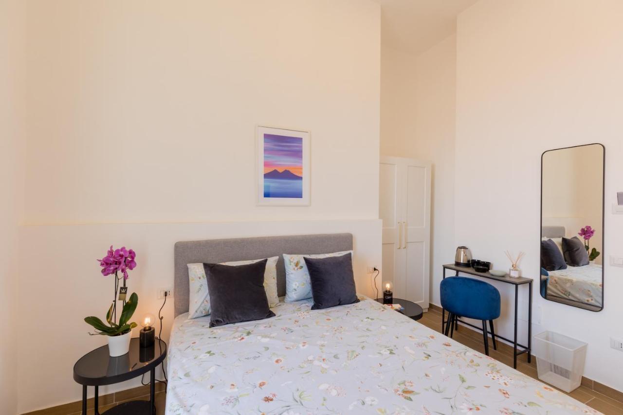 Blu Parthenope Suites Napoli Exterior foto